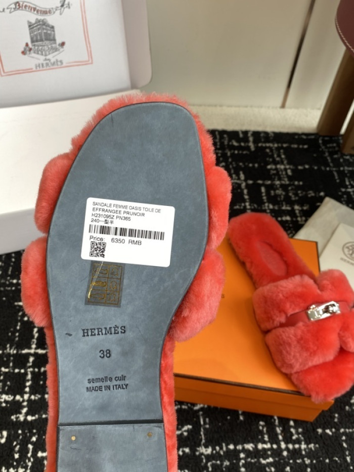 H**mes SLIPPERS