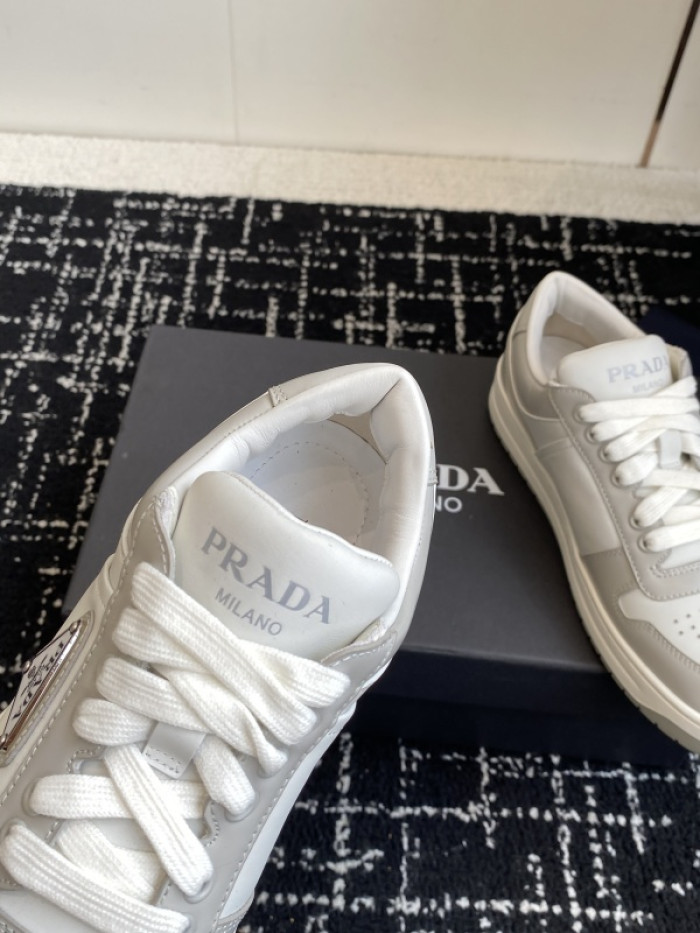 Pra*a SNEAKER