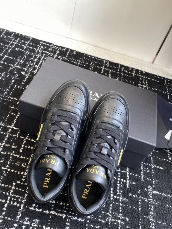 Pra*a SNEAKER