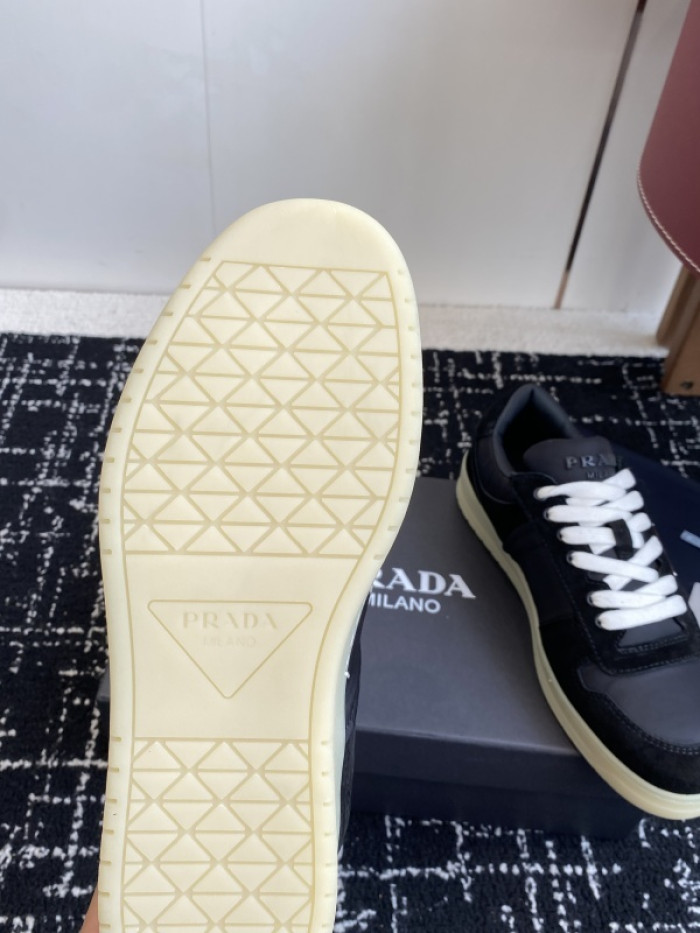 Pra*a SNEAKER