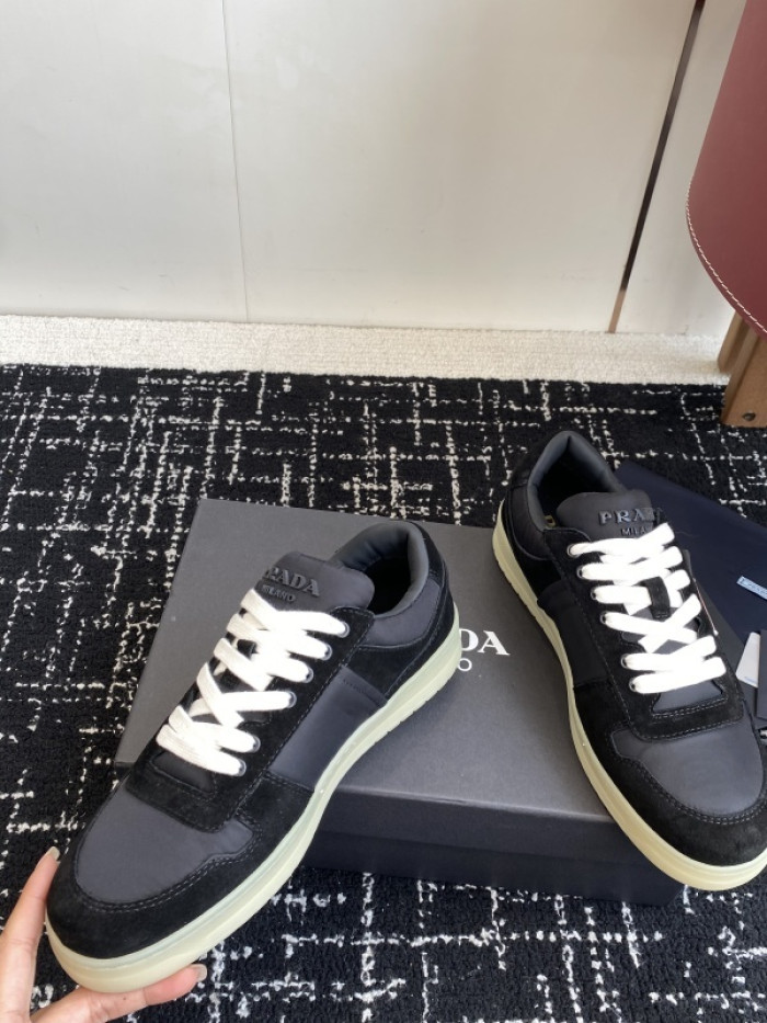 Pra*a SNEAKER