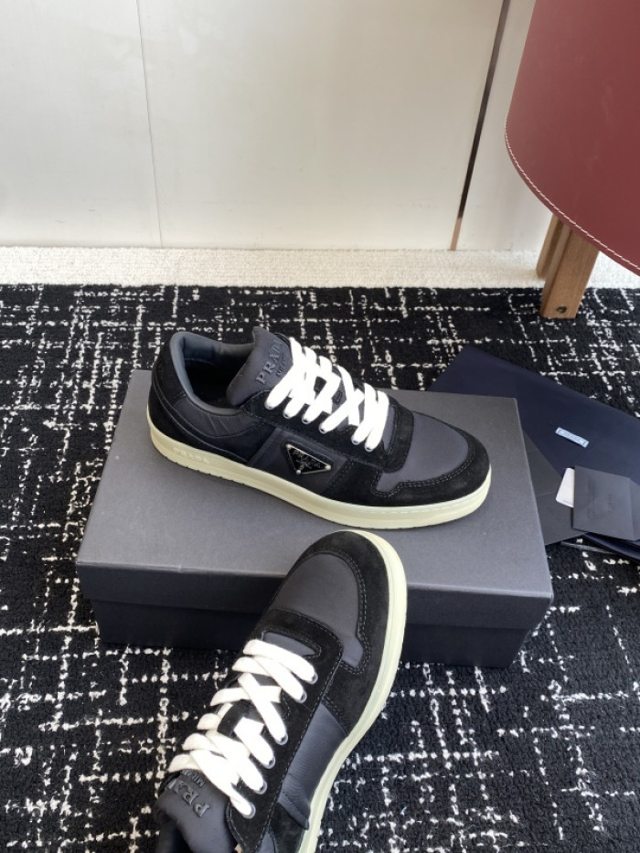 Pra*a SNEAKER