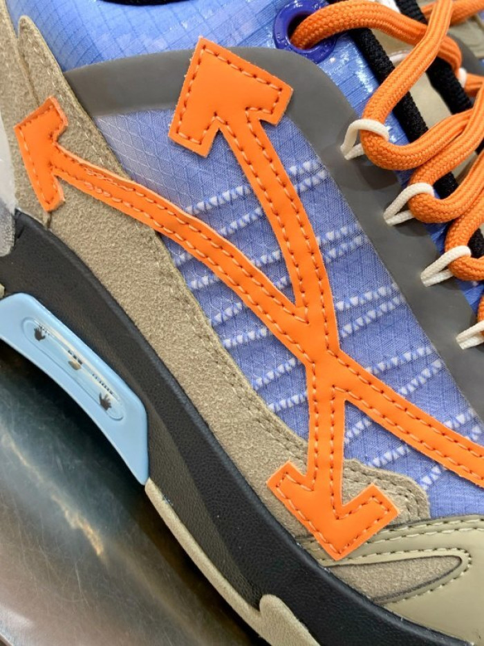 OFF-WHITE ODSY-2000