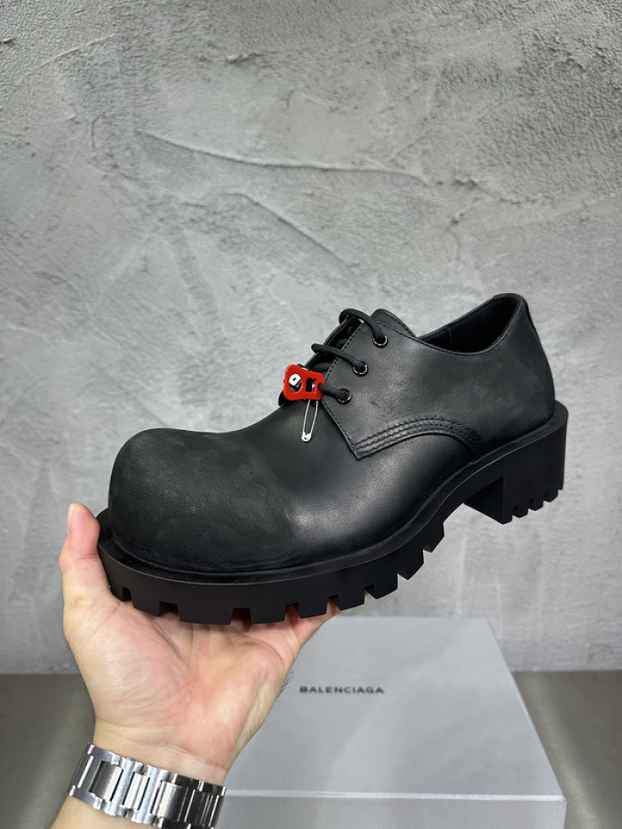 BLCG BOOTS SNEAKERS