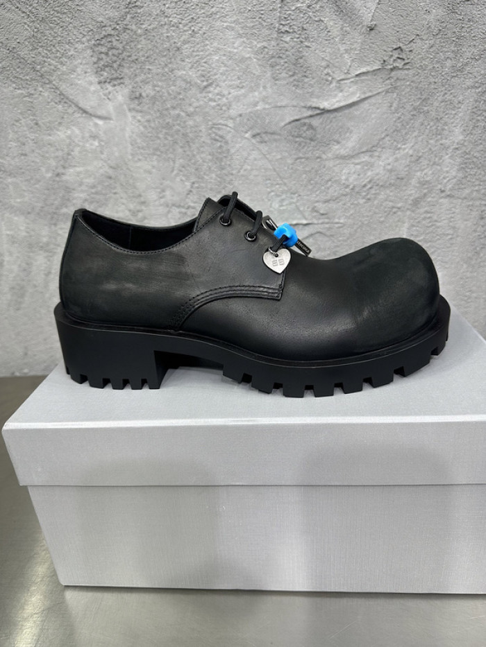 BLCG BOOTS SNEAKERS