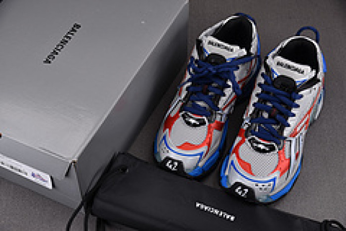 Ba*len*cia*ga Runner 677403 W3RB6 1264