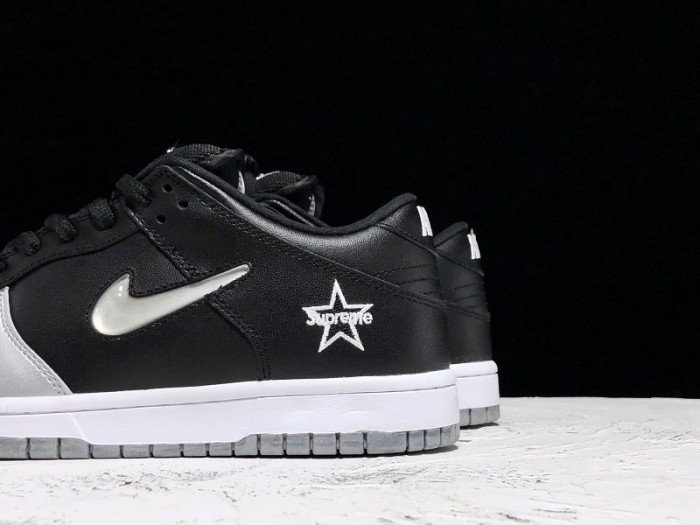 Nike SB Dunk Low S*p*e Jewel Swoosh Silver CK3480-001