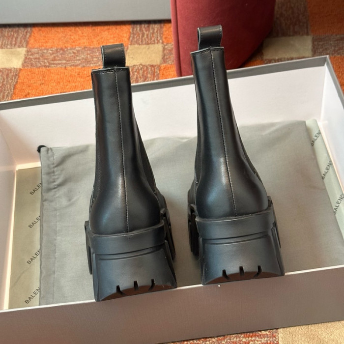 BLCG BOOTS SNEAKERS