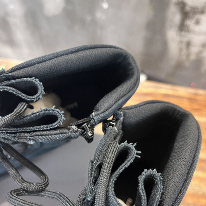 BLCG BOOTS SNEAKERS