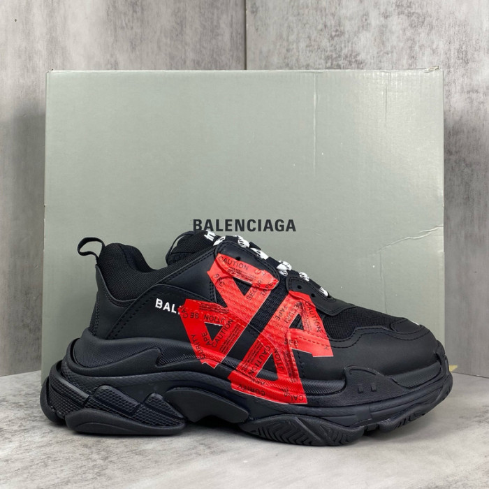 Ba*len*cia*ga Triple S SNEAKER