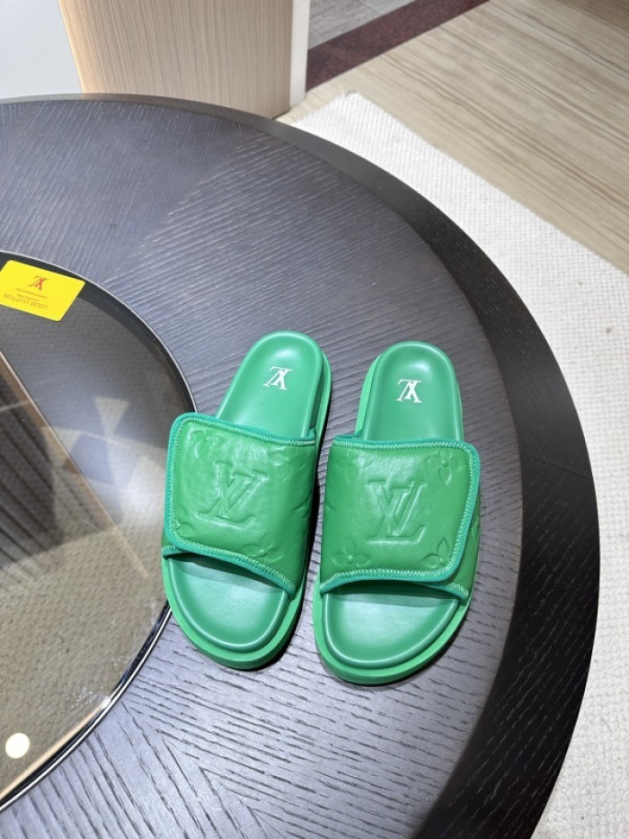 L0VT SANDALS