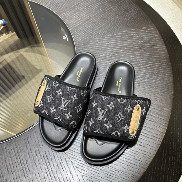 L0VT SANDALS