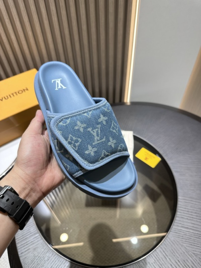 L0VT SANDALS