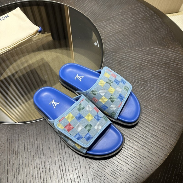 L0VT SANDALS