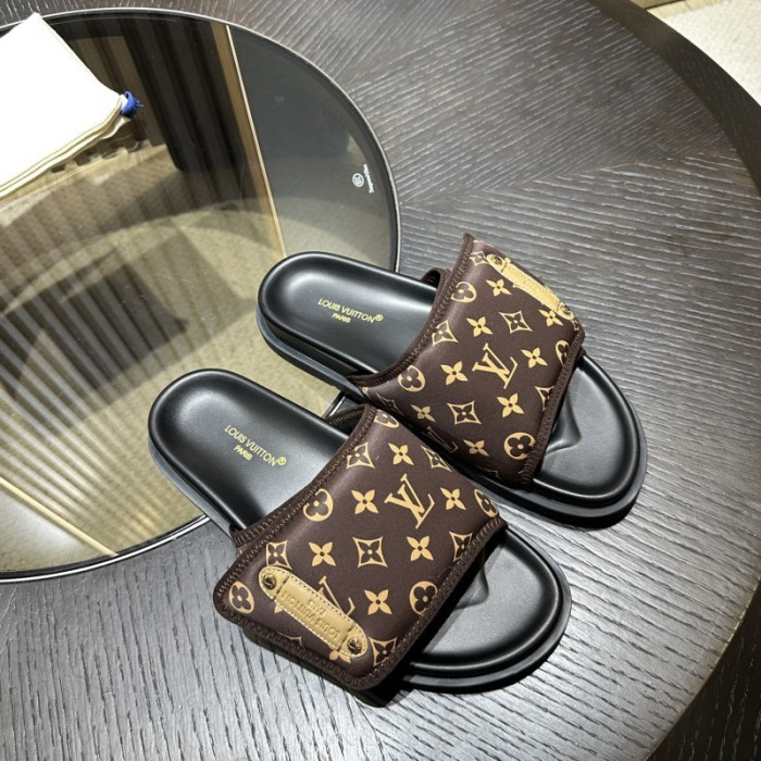 L0VT SANDALS