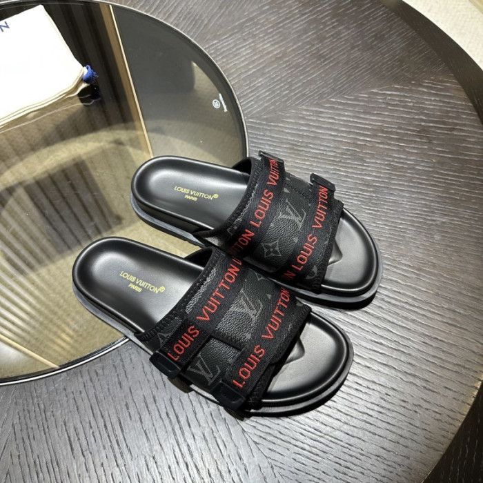 L0VT SANDALS