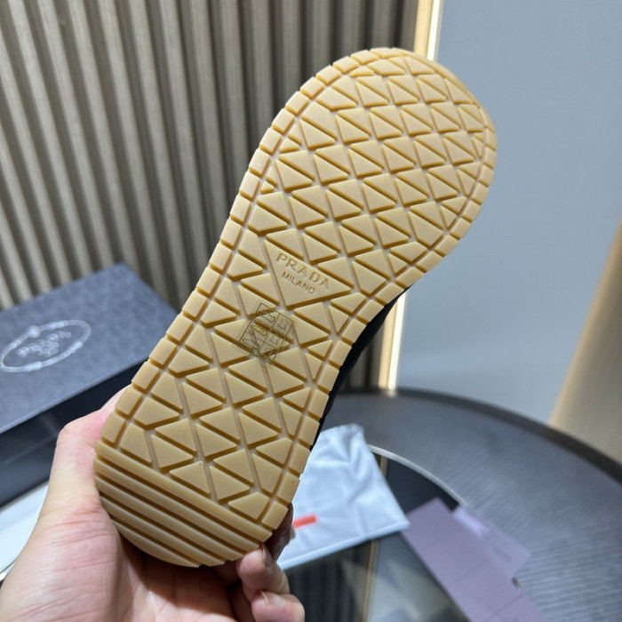 Pra*a SNEAKER P7003