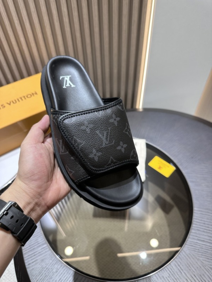 L0VT SANDALS