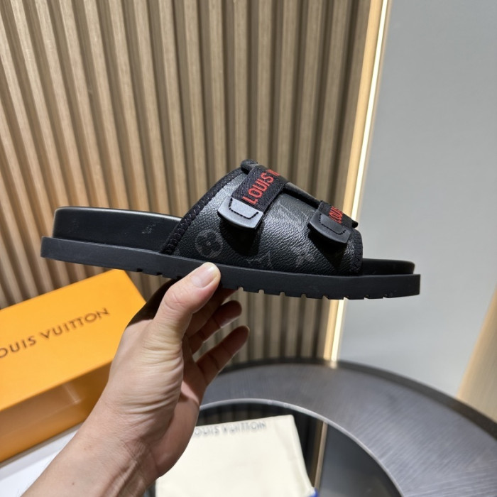 L0VT SANDALS