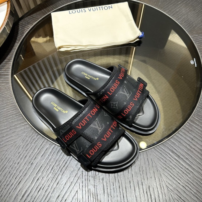 L0VT SANDALS