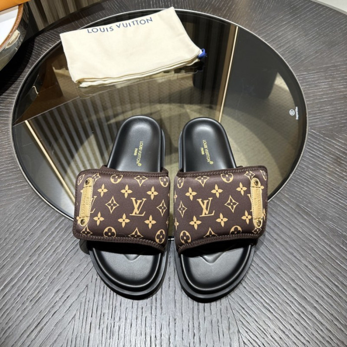L0VT SANDALS