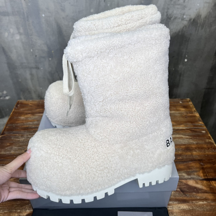 BLCG BOOTS SNEAKERS