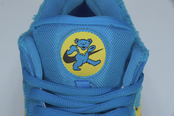DEAD X NIKE SB DUNK LOW“ BEAR” CJ5378-400