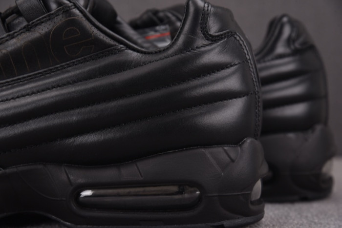 Nike x S*prem* Air Max 95 Lux