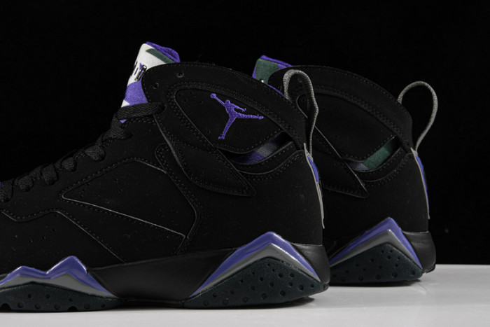 JORDAN 7 RETRO RAY ALLEN BUCKS 304775-053