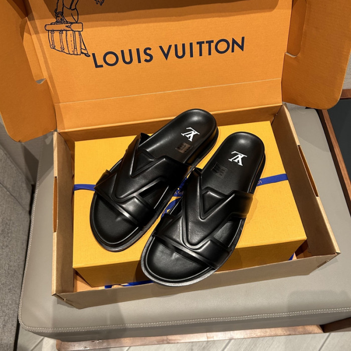 L0VT SANDALS
