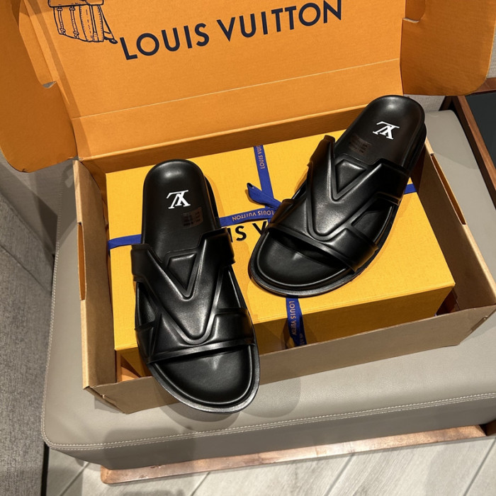 L0VT SANDALS