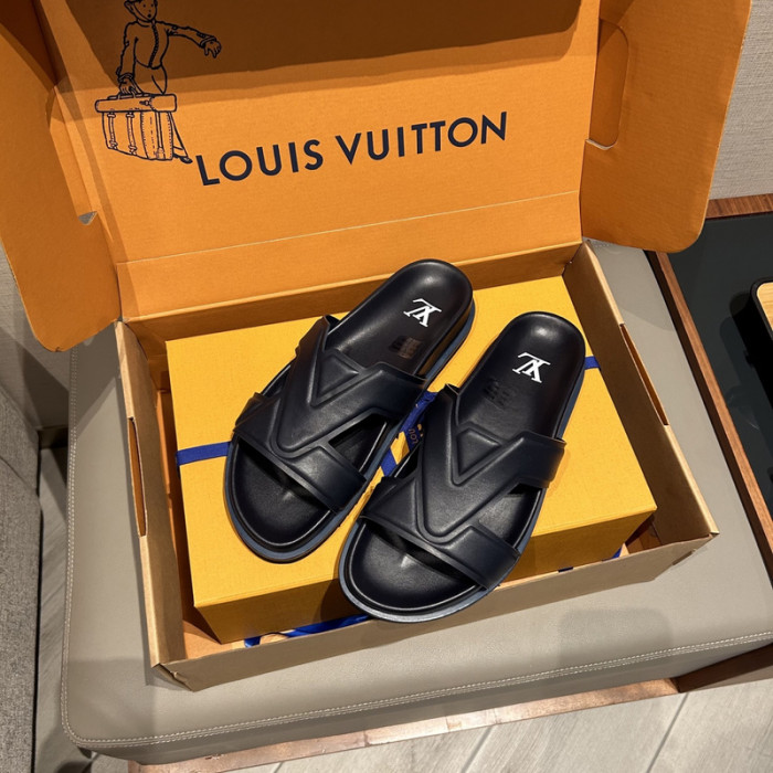 L0VT SANDALS