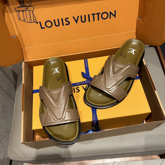 L0VT SANDALS