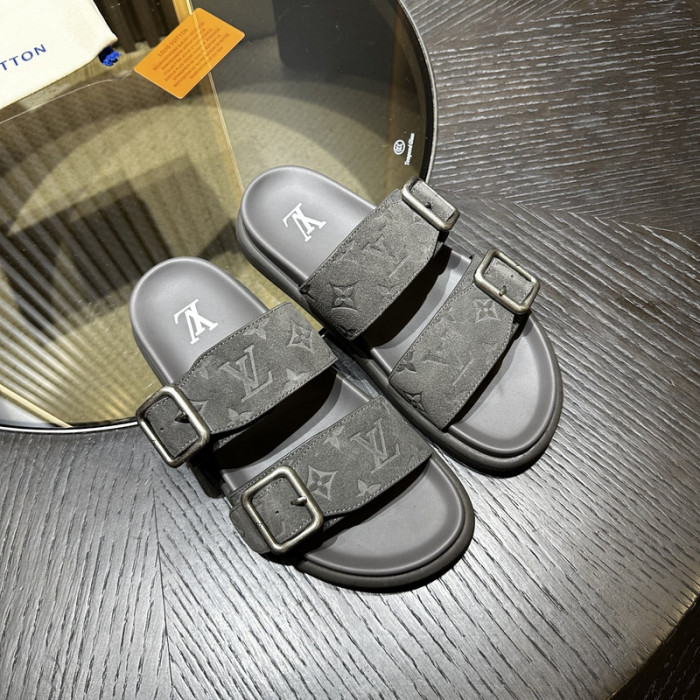 L0VT SANDALS