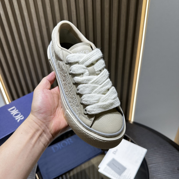 D*0r B33 SNEAKERS D20009