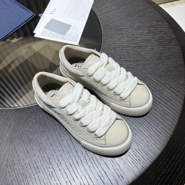 D*0r B33 SNEAKERS D20009