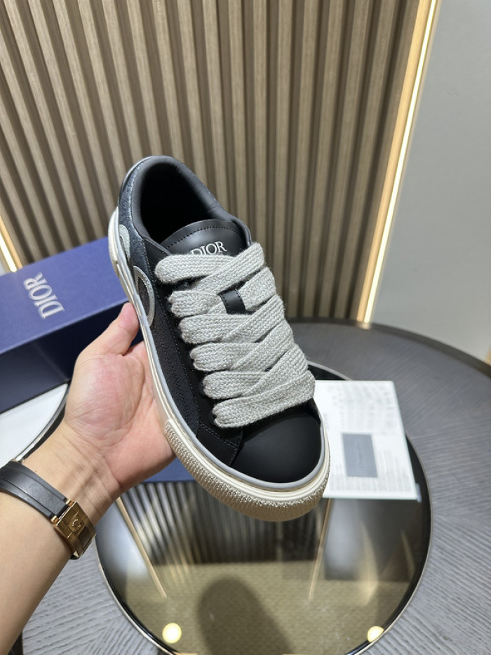 D*0r B33 SNEAKERS D20012