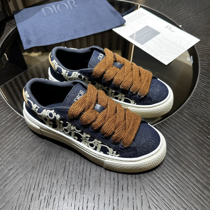 D*0r B33 SNEAKERS D20019