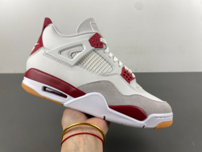 Air Jordan 4 X Nike SB Retro SP