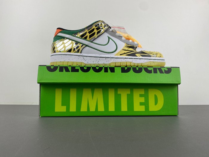 Division Street x Nike Dunk Low “What The Duck” (Away) HV1454-100