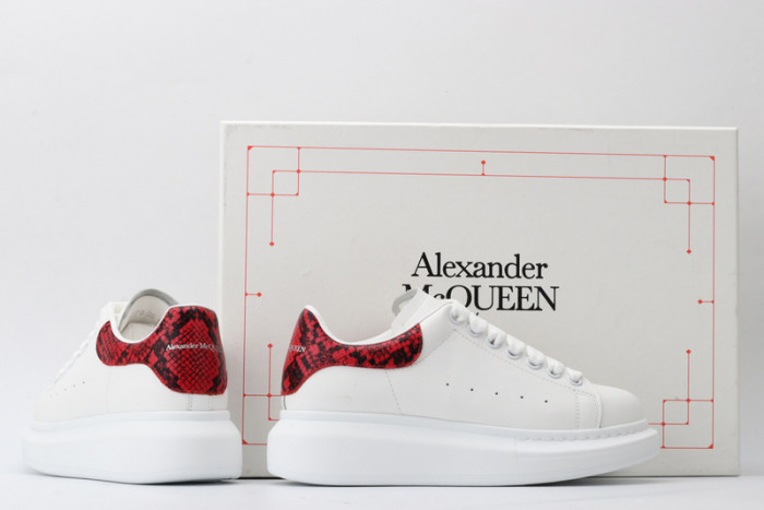 Ale*d*r M*Q*en E2718