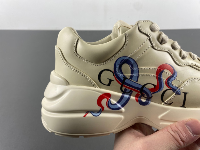 G*u*i SNEAKER E250217