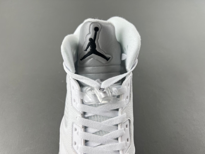 Air Jordan 5 White Metallic 2026 HQ7978-103