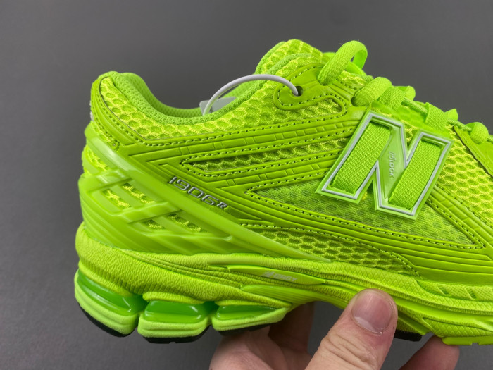 New Balance M1906RAA