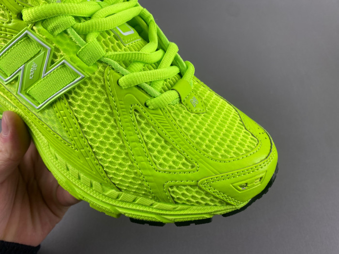 New Balance M1906RAA