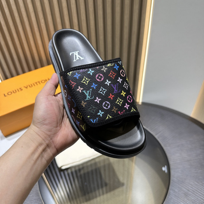 L0VT SANDALS