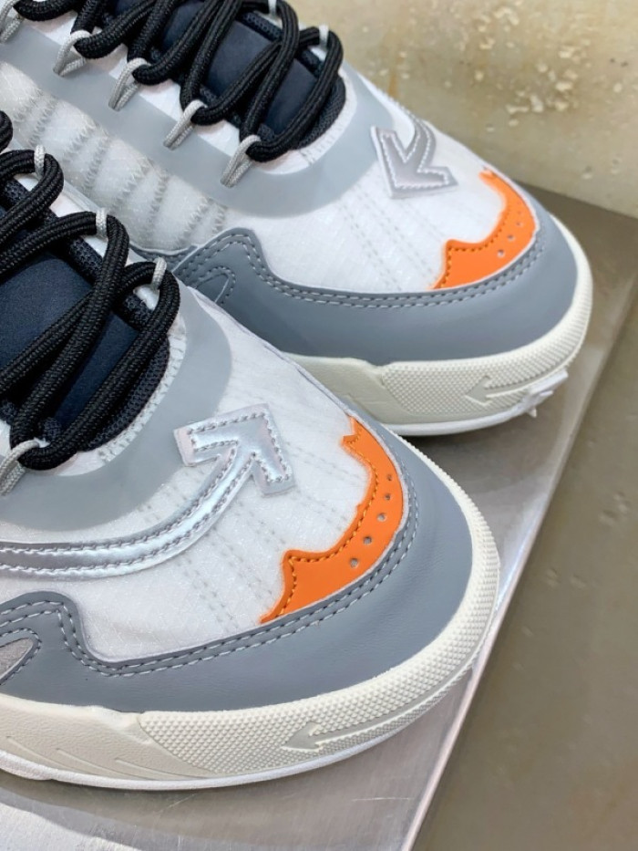 OFF-WHITE ODSY-2000