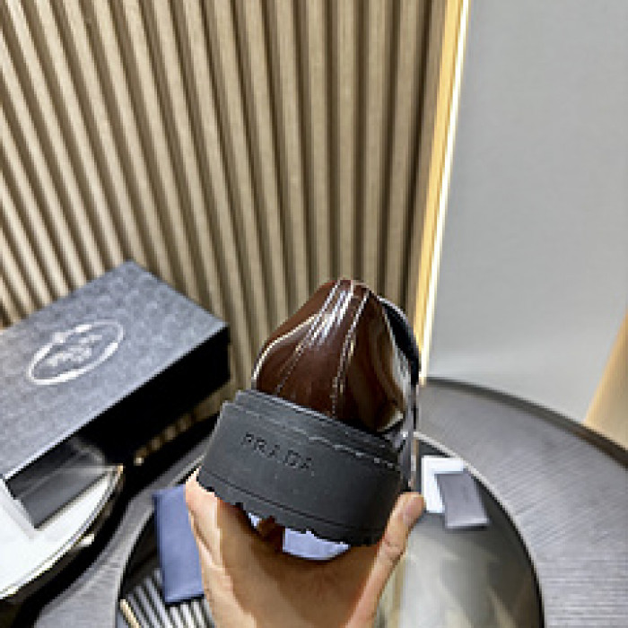 Pra*a SNEAKER P7005