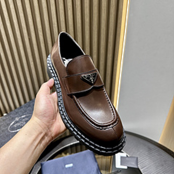 Pra*a SNEAKER P7007