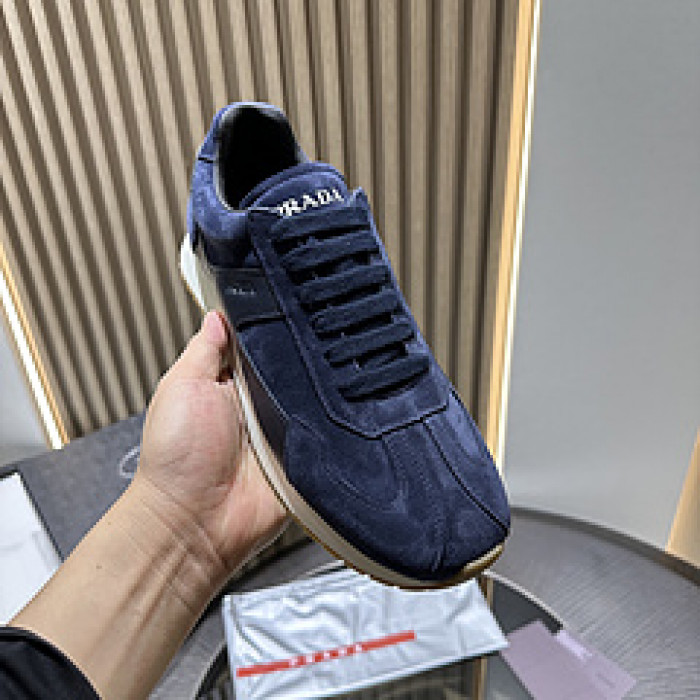 Pra*a SNEAKER P7009